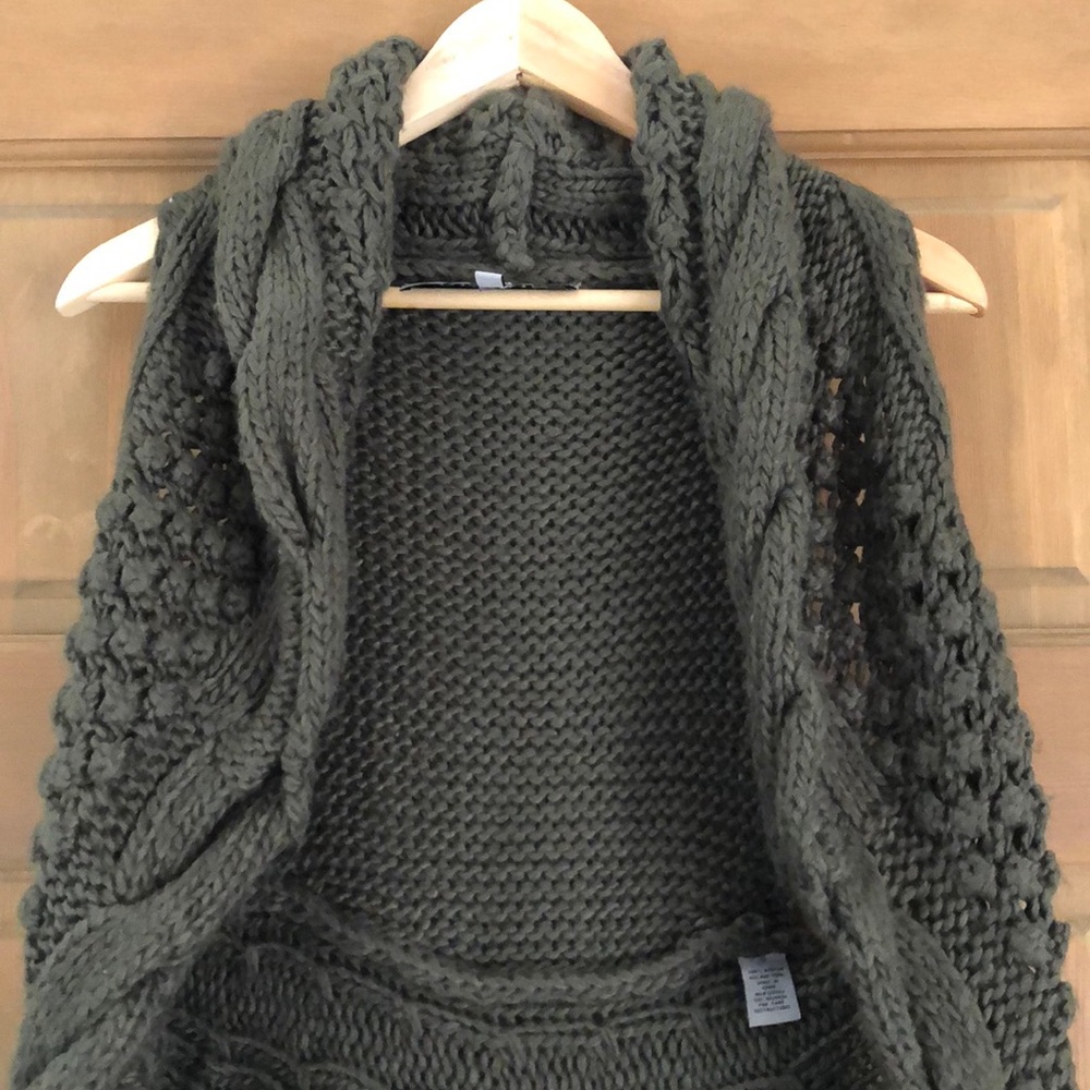 Woven Sweater / Cardigan Vest